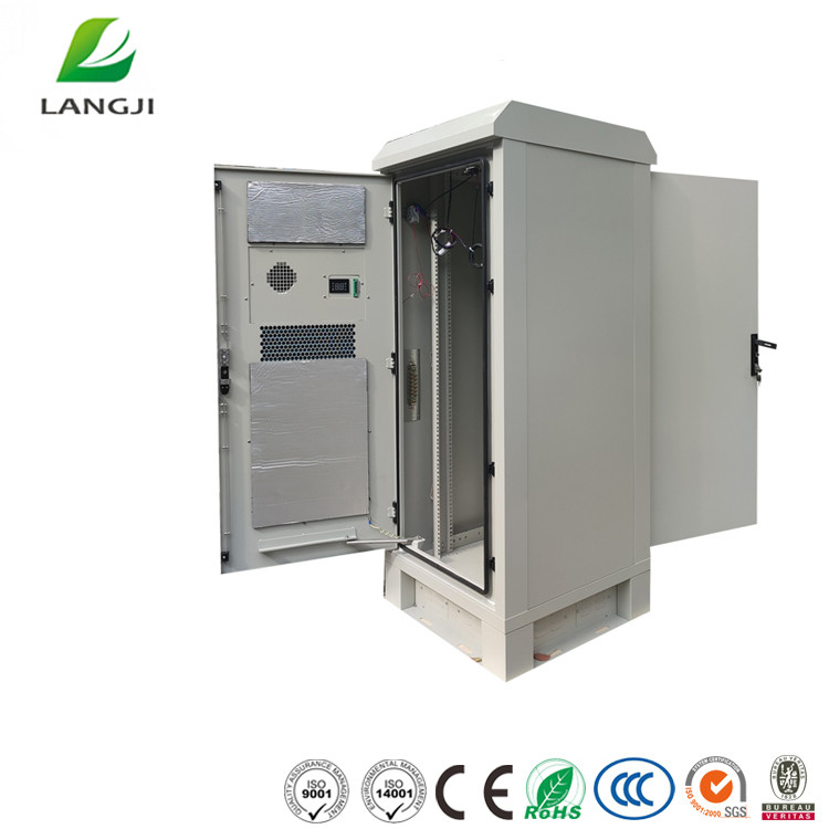 IP55 30U 19 Inch Rack Outdoor Telecom Cabinet With Air Conditioner